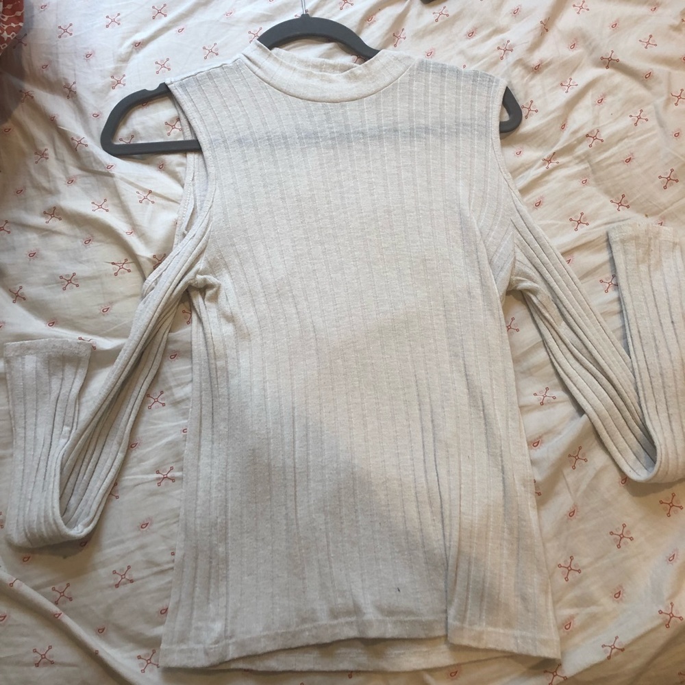 American Eagle off the shoulder top